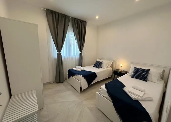 Kennedy A 20 Mt Dal Mare Apartment Santa Maria Del Focallo